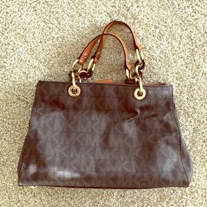 Michael Khors handbag